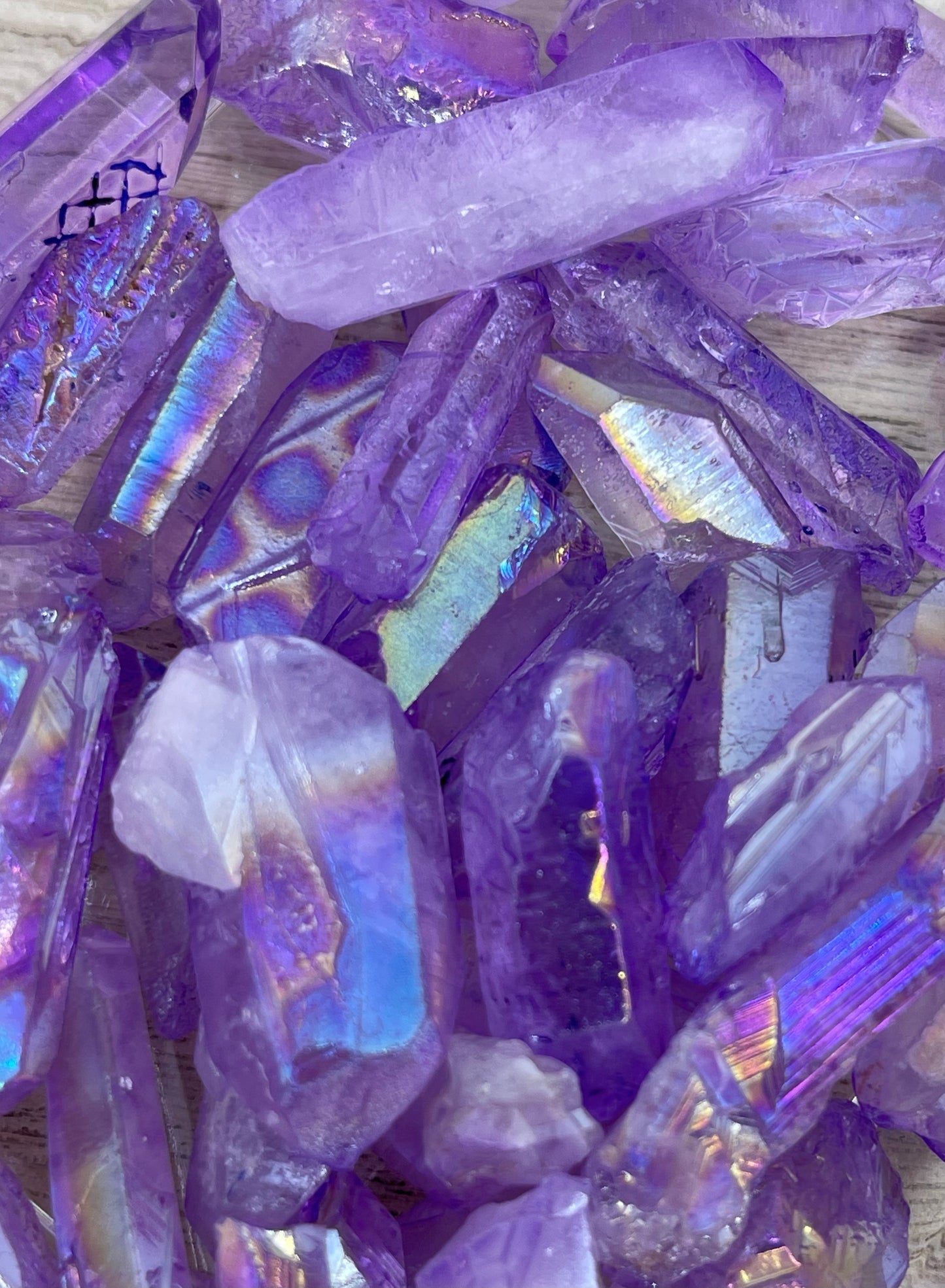 Aura Clear Quartz Mini Raw Points